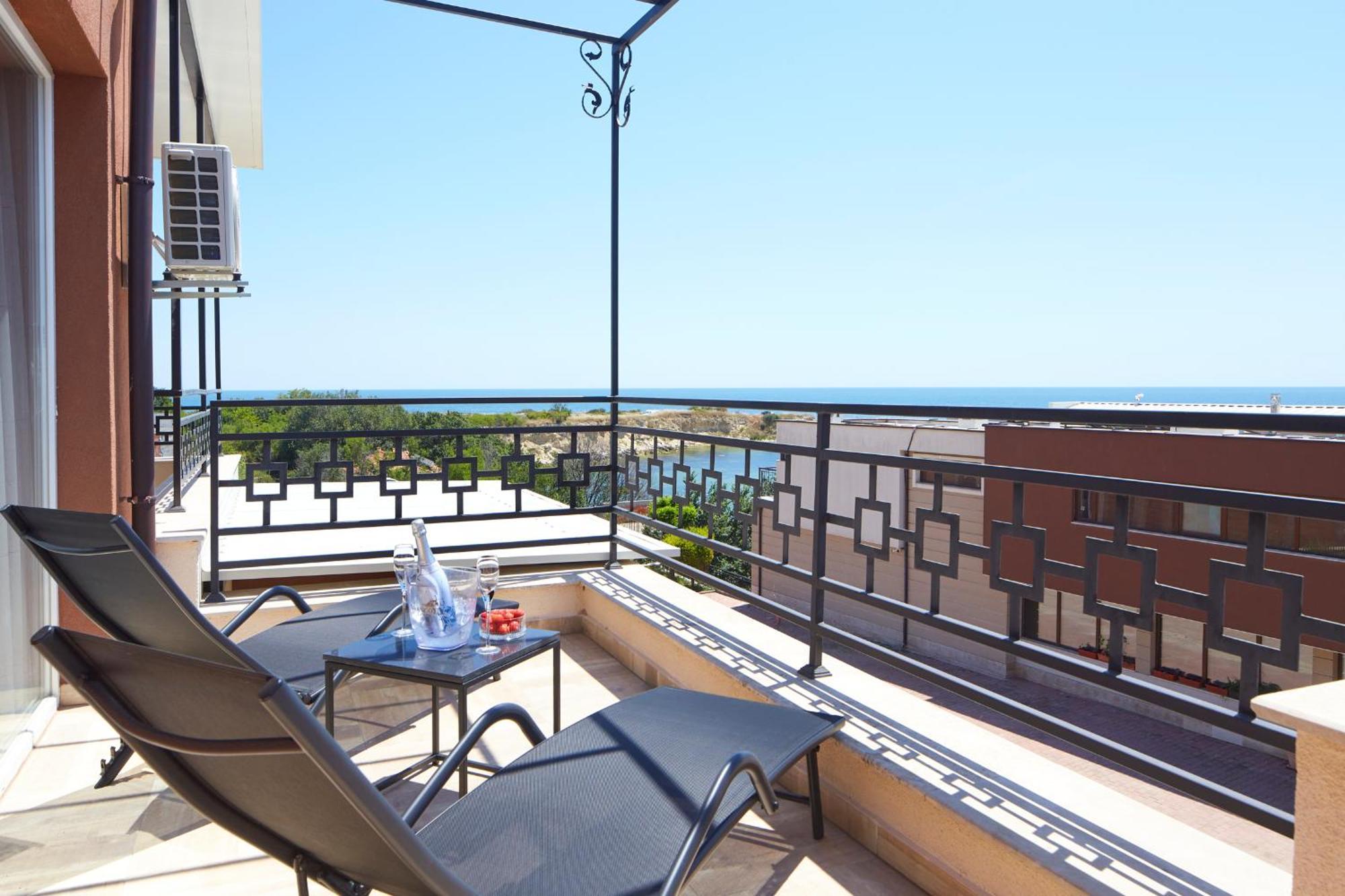 Niko'S Apartments Deluxe Νεσέμπαρ Εξωτερικό φωτογραφία
